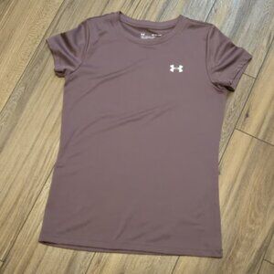 Under Armour Plum Color HeatGear Athletic Workout Casual XS Logo Top